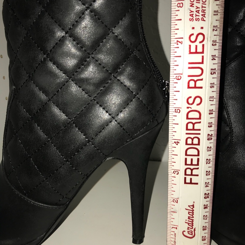 Black quilted platform ankle boot size 7.5